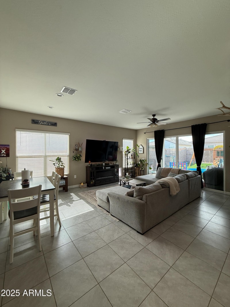 15) 61040-688c1e050b3fd