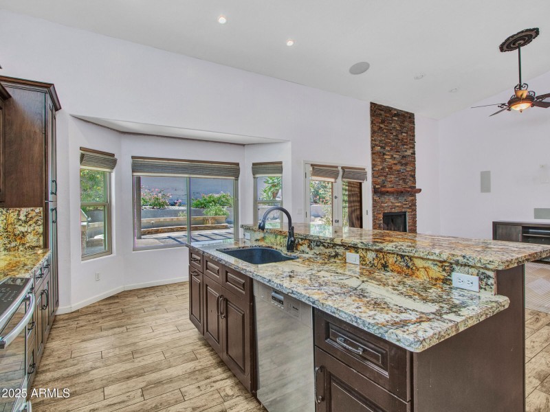 06-Kitchen-(7)