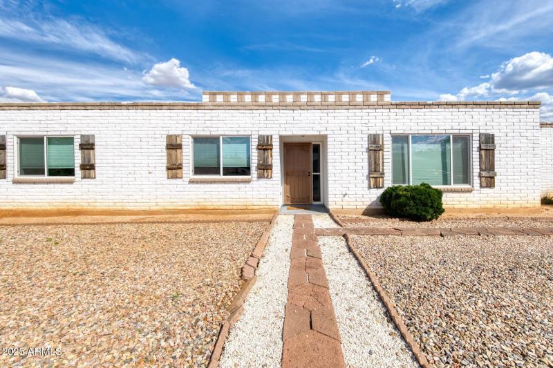 072048-1781 East Driftwood Circle