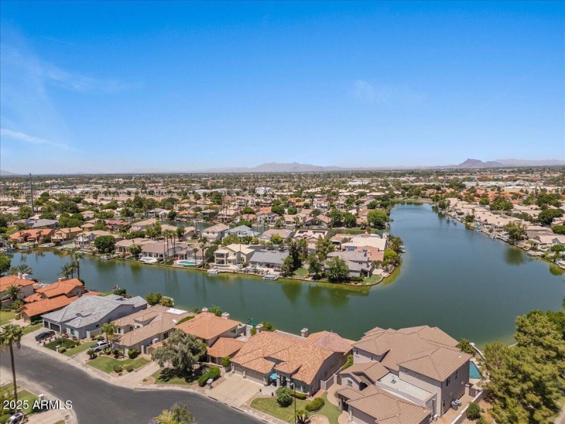 Lengthwise lake views