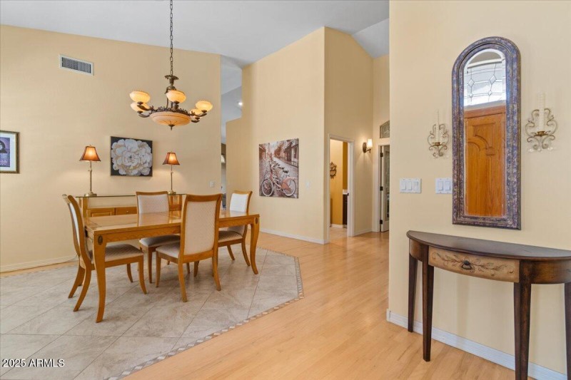 11-Entry and Formal Dining