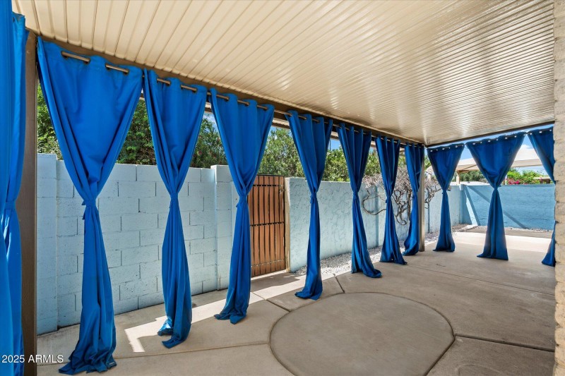 23-Covered Patio