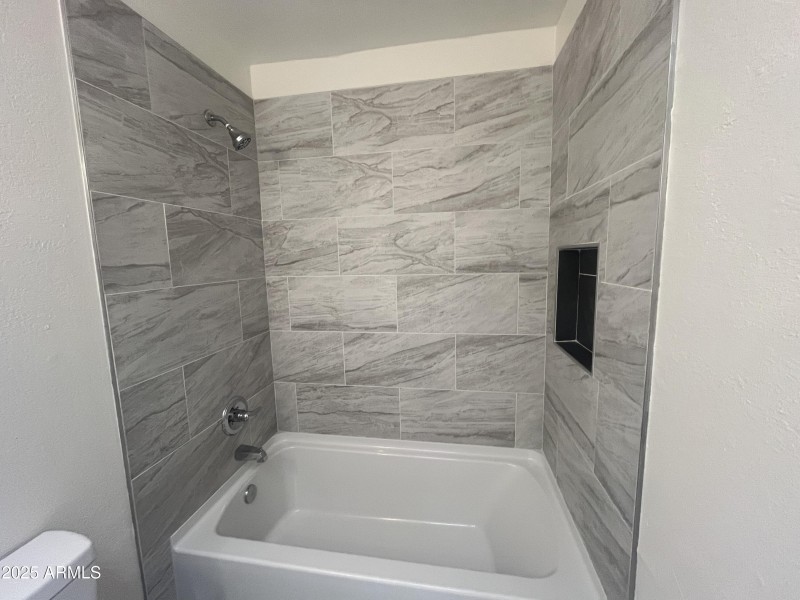 Full bath upstairs