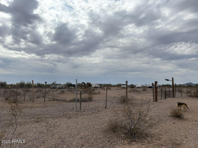 BAF21493-DD05-4887-8FB1-2BA48E3551C7_1_1