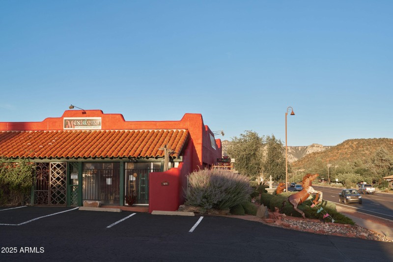 1670WStateRoute89A42