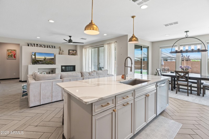 25967 W Sands Dr-30