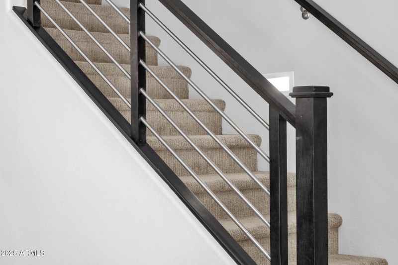 28-web-or-mls-7449-e-via-de-luna-dr