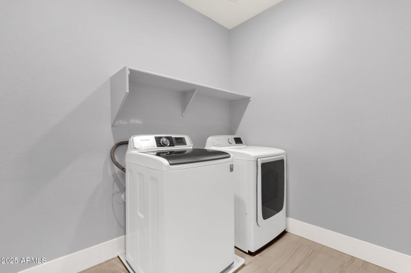 53-web-or-mls-7449-e-via-de-luna-dr