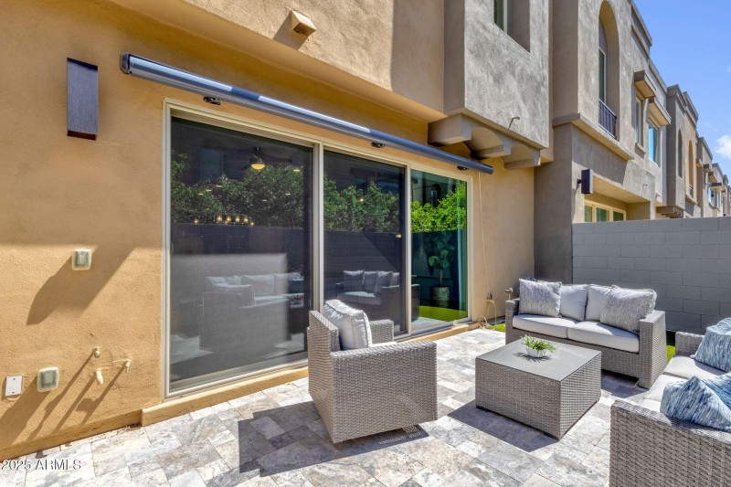 56-web-or-mls-7449-e-via-de-luna-dr