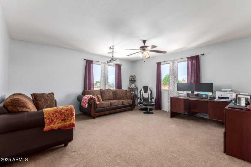 Upstairs Loft for versatile use