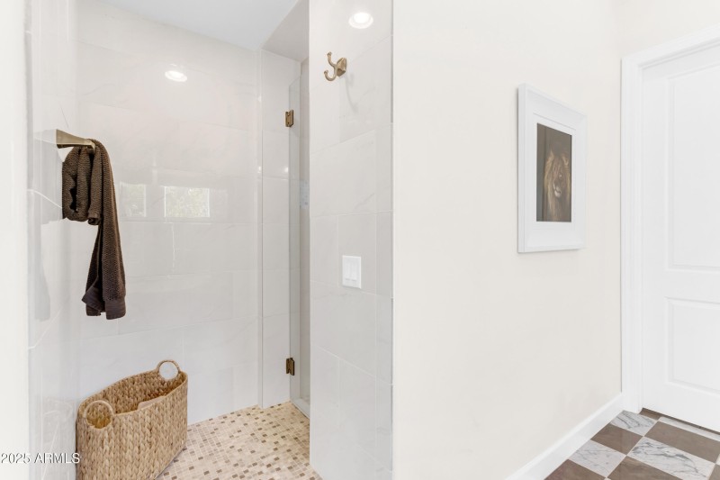 m shower