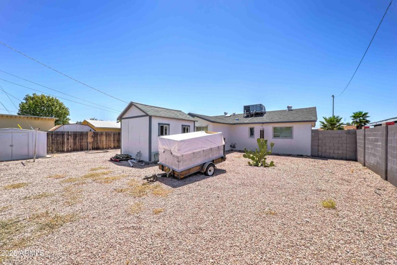 12005 N 113th Ave-19