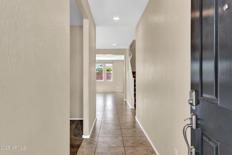 2075 W Bennett Way-5