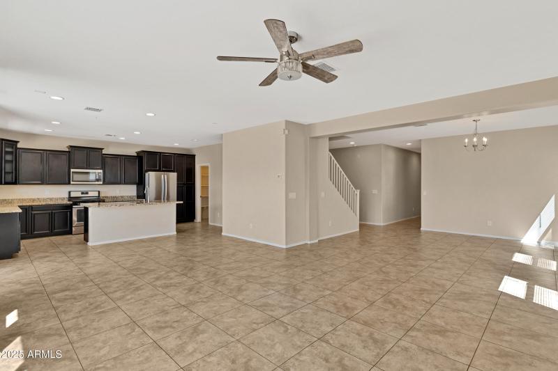 2075 W Bennett Way-14