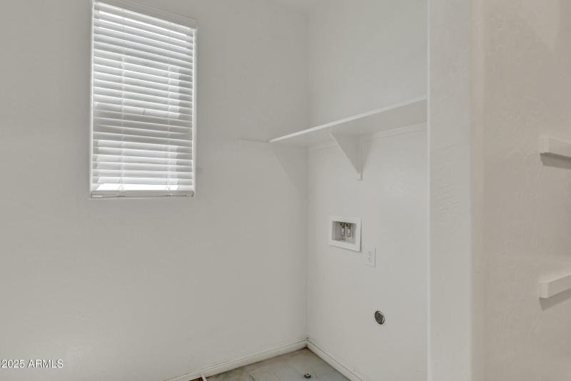 2075 W Bennett Way-37