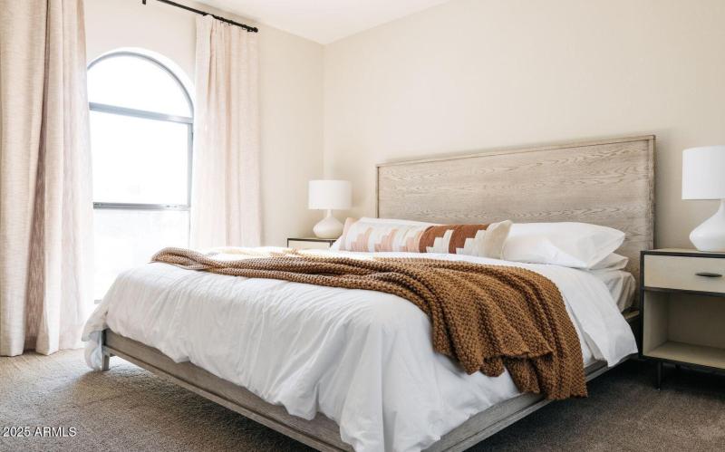 20220616225750237623000000-o