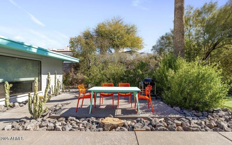 20250323224422121496000000-o