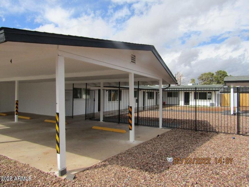 20220518220414904135000000-o