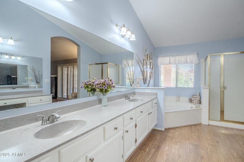 11Primary 5 Piece Bath