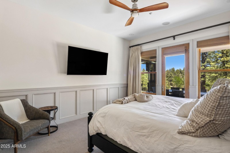 Downstairs Bedroom 1