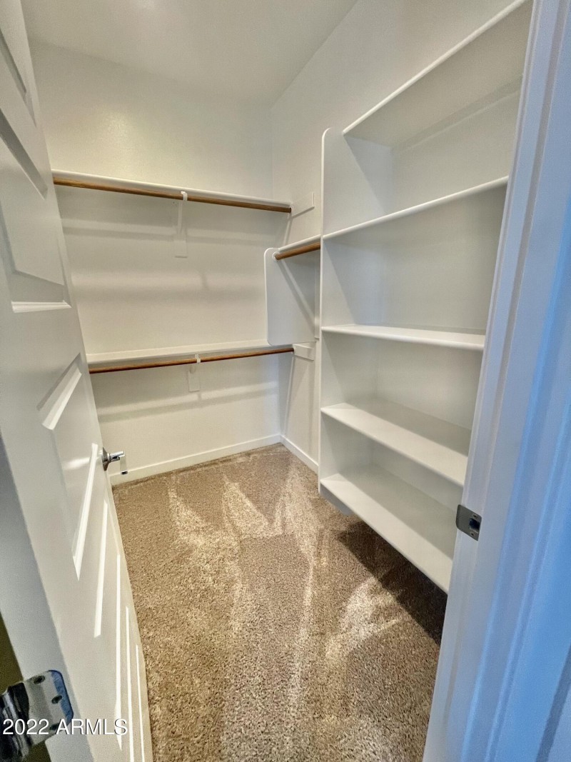 0FA5CD34-AF44-43DE-84F3-15BE6A784137