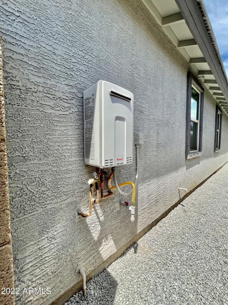 46AFEC08-CDE9-4409-9205-E2BD7B6A1725