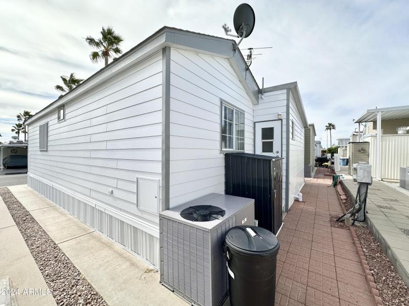 FANTASTIC BACK PATIO