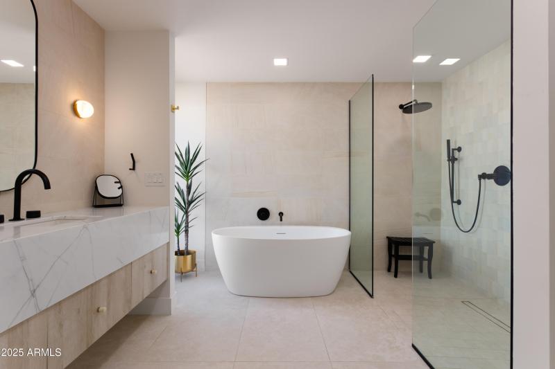 PropertyImageCo_13422N58thPl_WEB-9