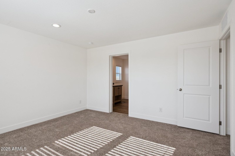 20-web-or-mls-2735-n-357th-ave