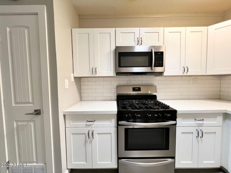 2 BEDROOM UNIT