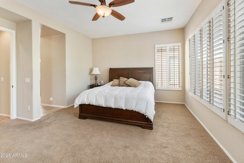 4430 E-020-023-DLB 2466-MLS_Size