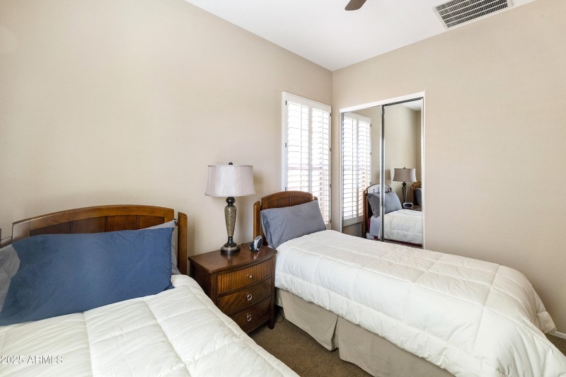 4430 E-026-031-DLB 2439-MLS_Size