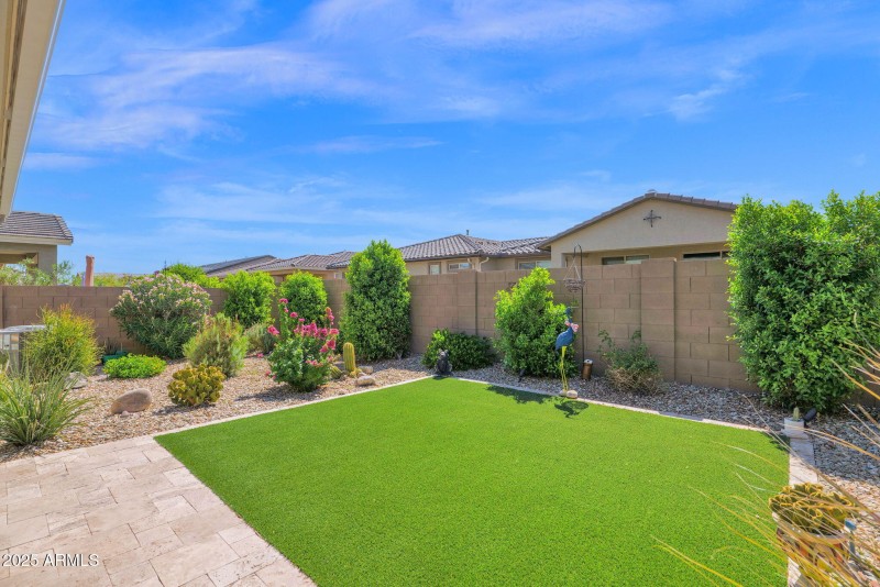 18-web-or-mls-P1258041