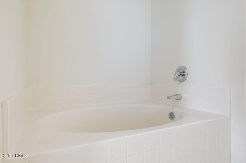 27-web-or-mls-2261-w-mila-way