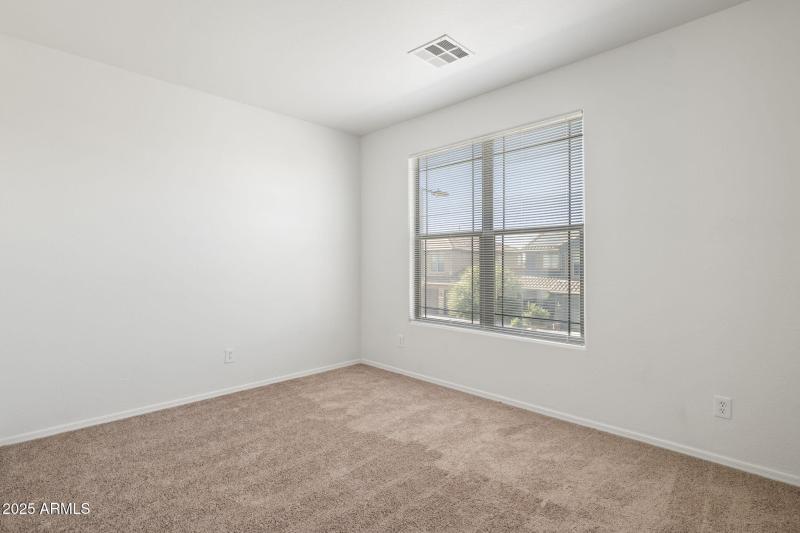 29-web-or-mls-2261-w-mila-way