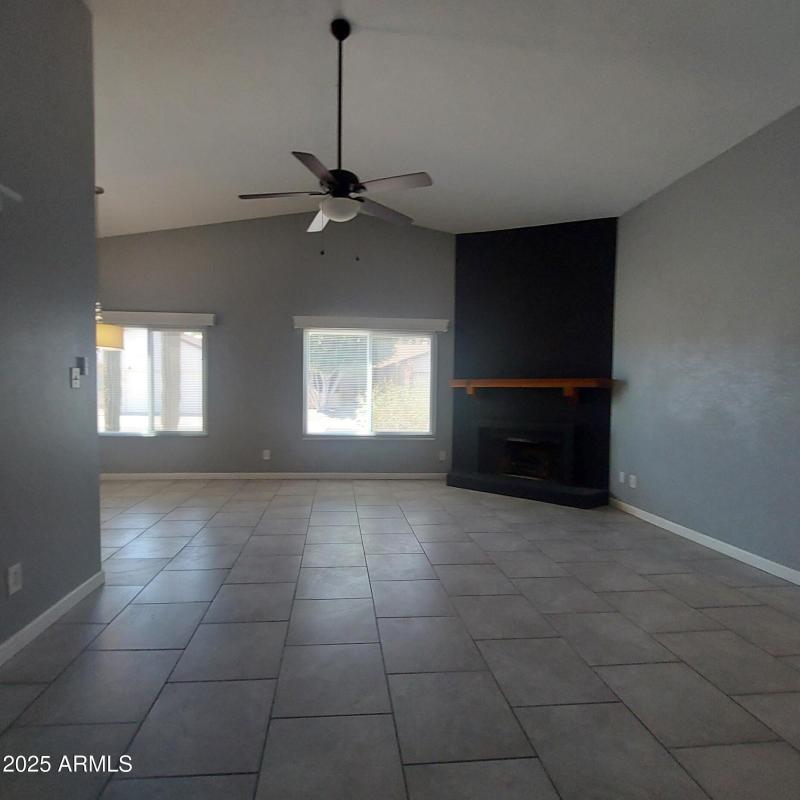 14076 N. 26th Ave. PICS21