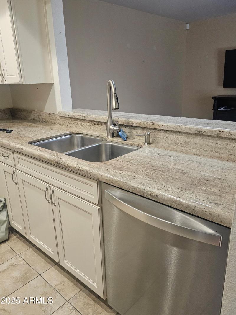 original-AD1AE5F0-581B-436C-BDA4-28D5121