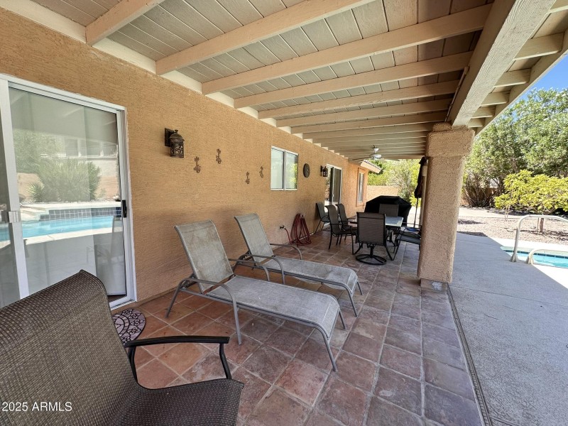 Spacious Covered Patio