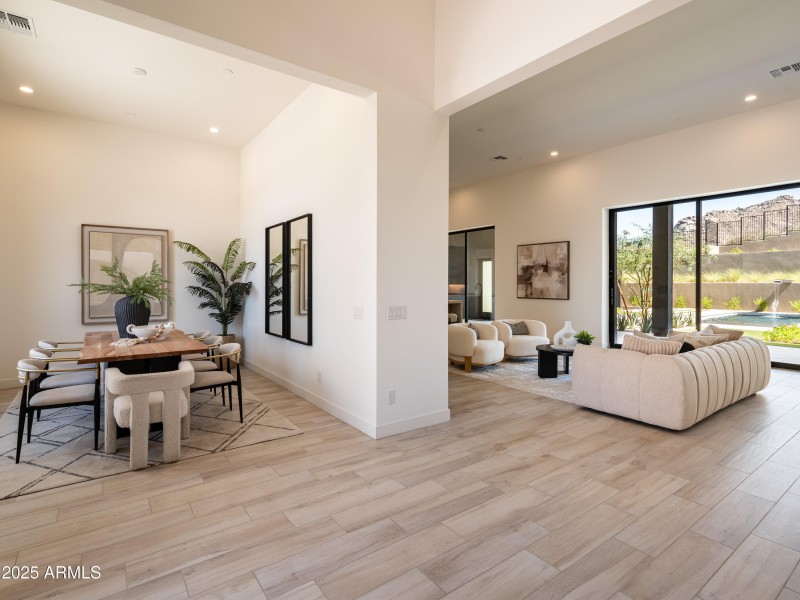 Casual Dining Area
