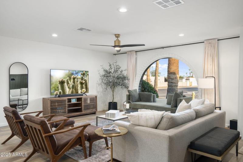 4-web-or-mls-QVB02885