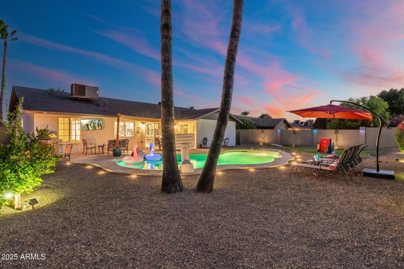 75-web-or-mls-QVB03140-HDR-Edit