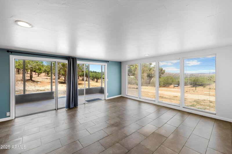 Living-Room-(2) - Furniture removed - 0