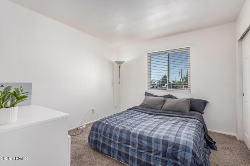 26B2AA16-11A4-47F8-9BAD-8E1537060E33