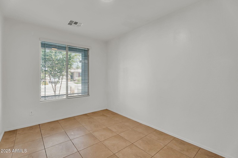 21-web-or-mls-Townley-20