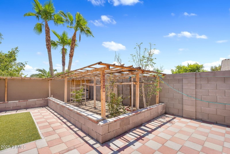 58-web-or-mls-Townley-57