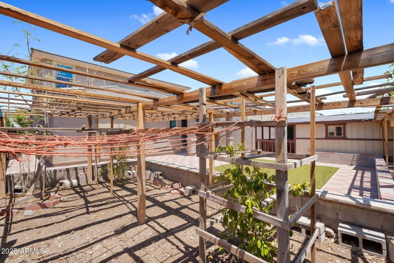 59-web-or-mls-Townley-58