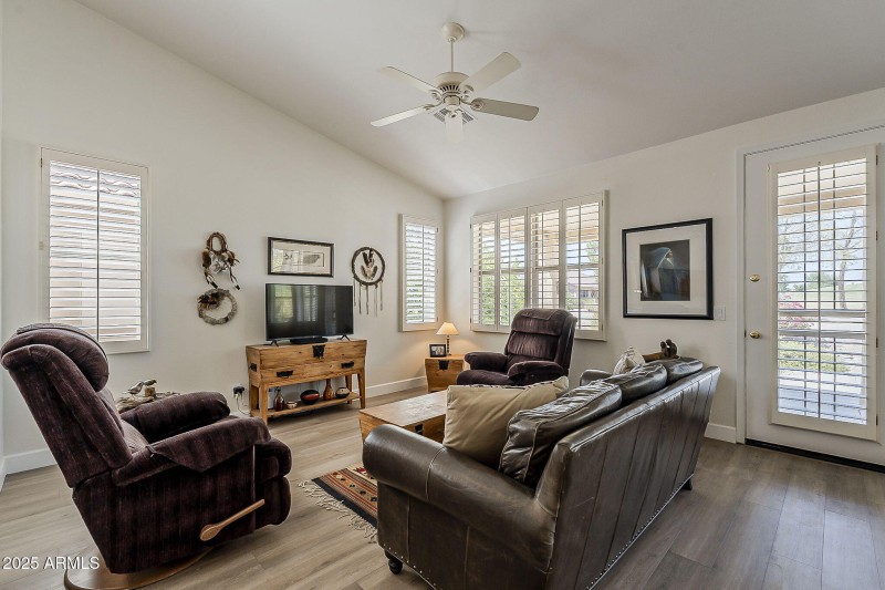 Vaulted Ceilings!