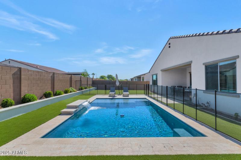 4418 W Park View Lane