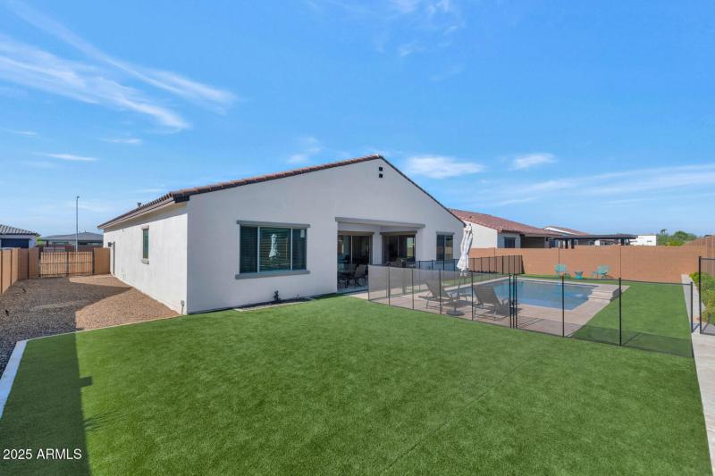 4418 W Park View Lane