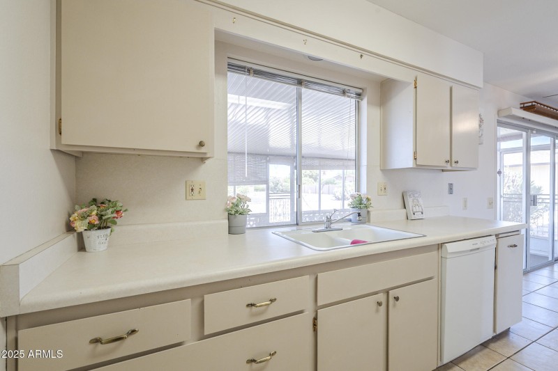 KITCHEN 4